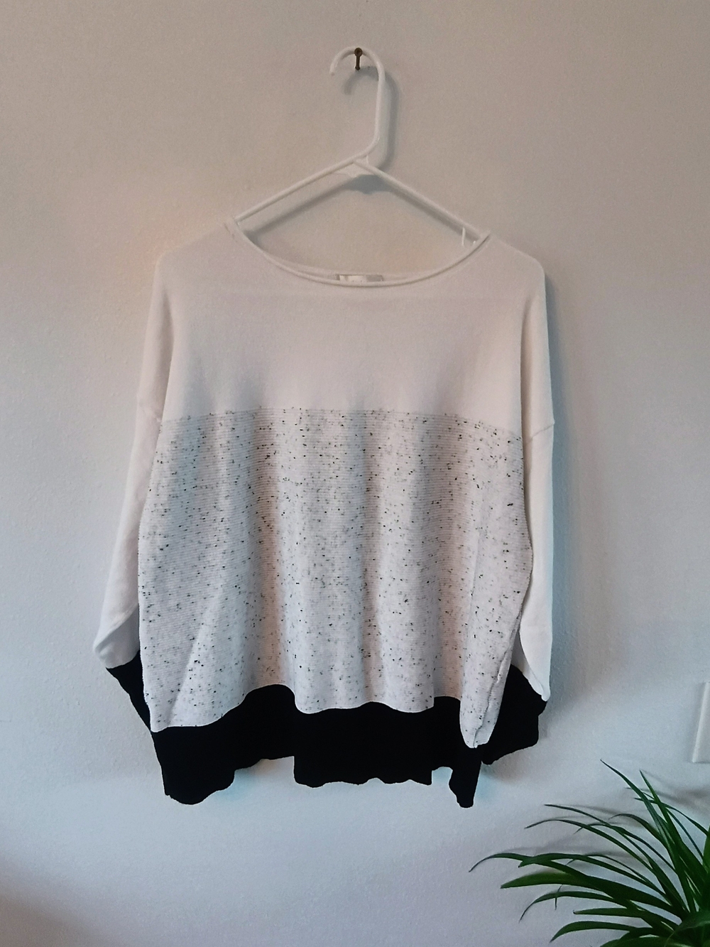CJ Banks 1X Ivory Black Colorblock Sweater Speckled Knit Dolman Sleeve Pullover